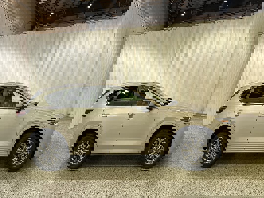 2025 Mazda CX-5 2.5 Select photo 4