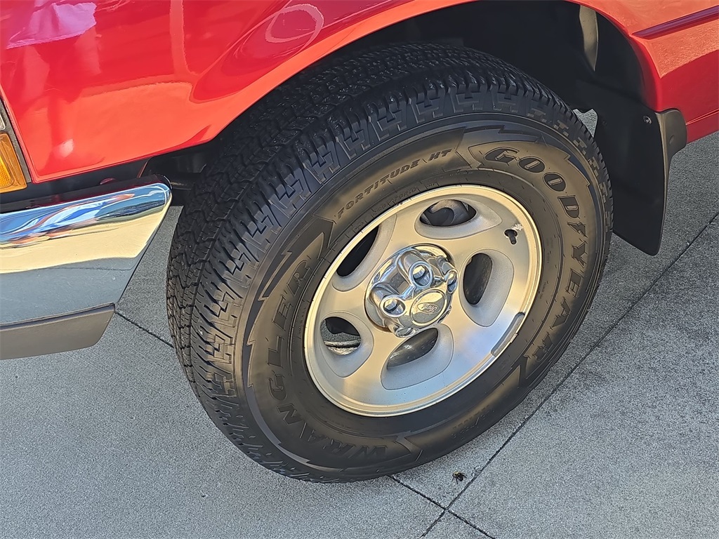 2000 Ford Ranger XLT photo 16