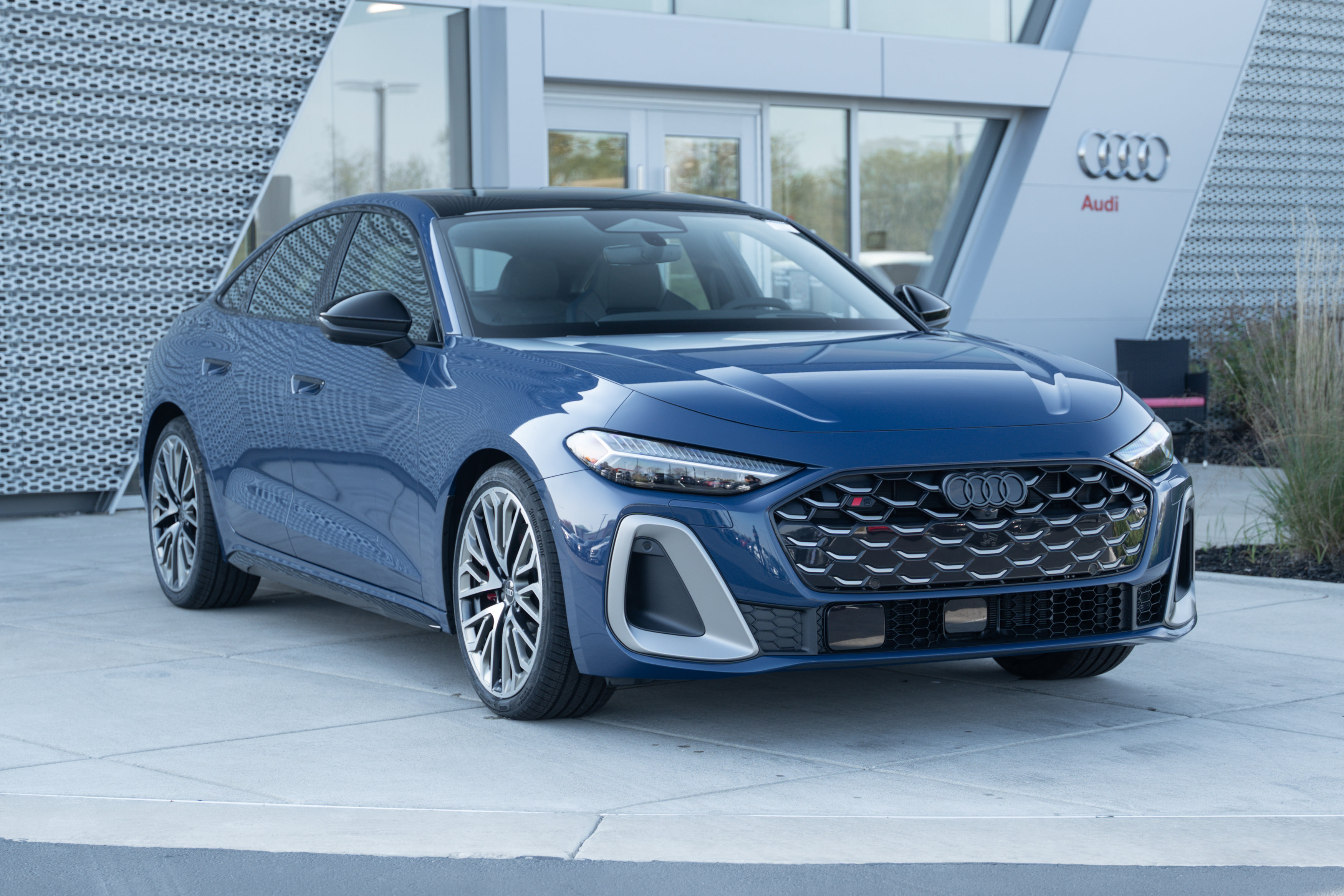 2025 Audi S5 Prestige photo 2