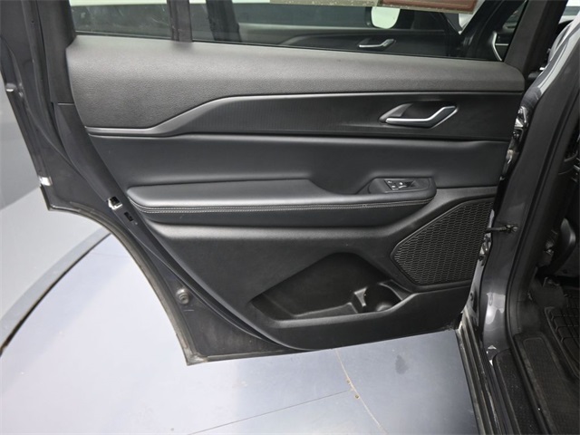 2024 Jeep Grand Cherokee Altitude photo 10