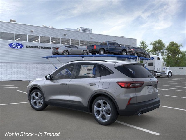 2026 Ford Escape ST-Line photo 4