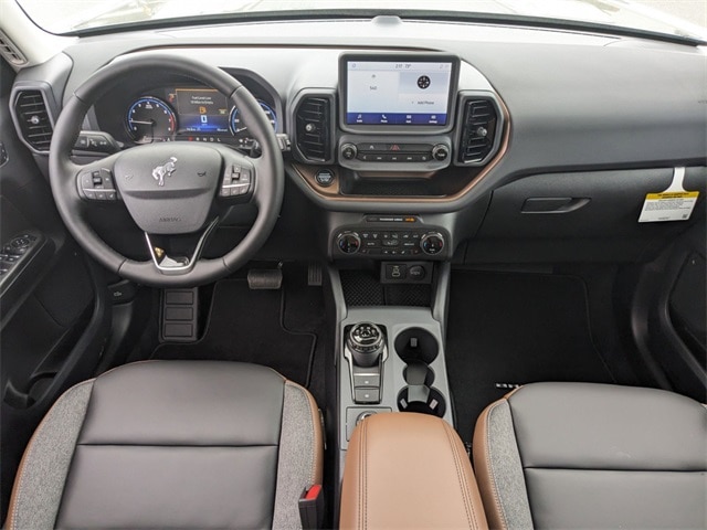 2024 Ford Bronco Sport Outer Banks photo 13
