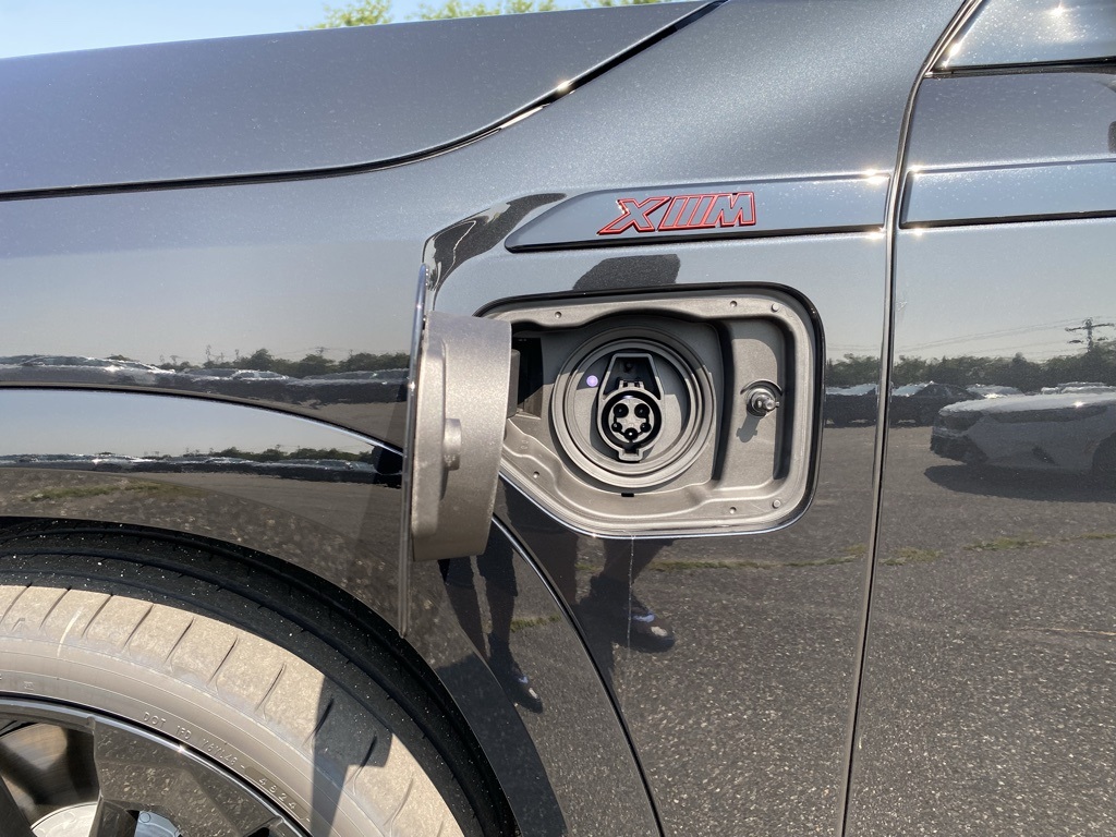 2025 Bmw XM Label Red photo 16