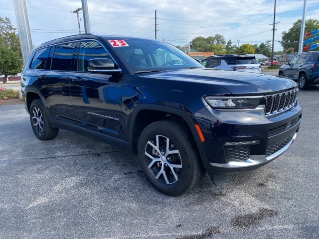 2023 Jeep Grand Cherokee Limited photo 7
