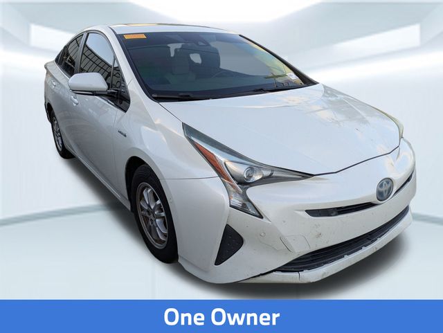 2017 Toyota Prius Two photo 2