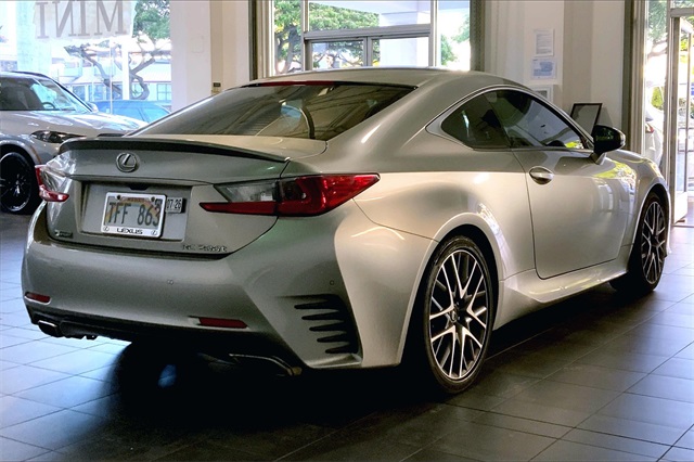 2017 Lexus RC 200t photo 11