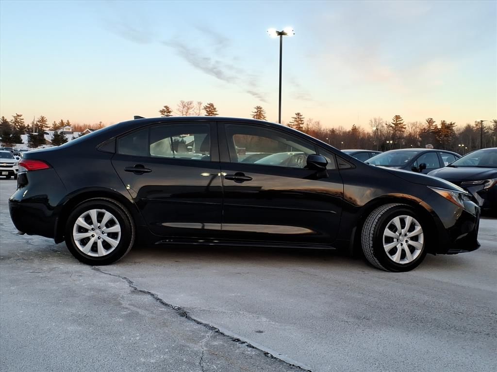 Used 2022 Toyota Corolla LE with VIN JTDEPMAE8NJ227862 for sale in Dover, NH