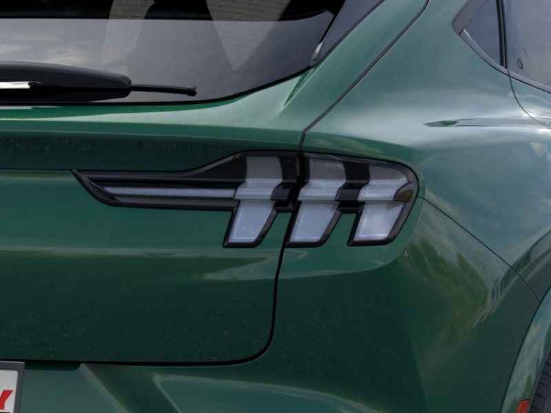 2025 Ford Mustang Mach-E GT photo 13