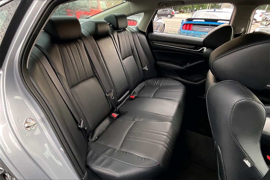 2018 Honda Accord EX-L 2.0T photo 24