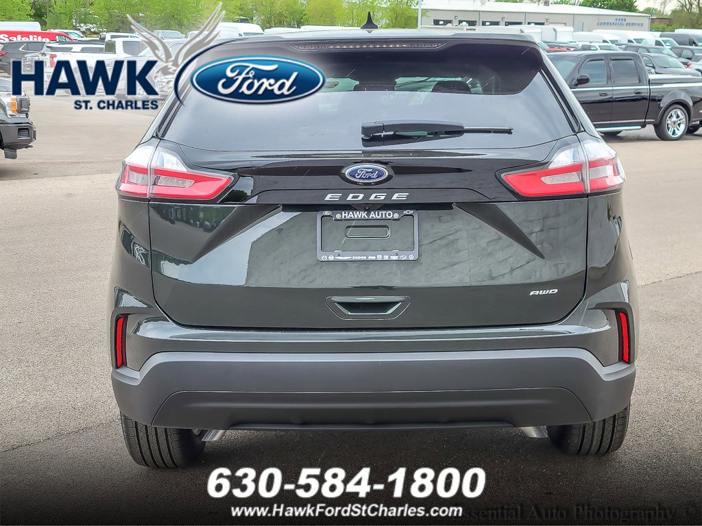 2024 Ford Edge SE photo 4