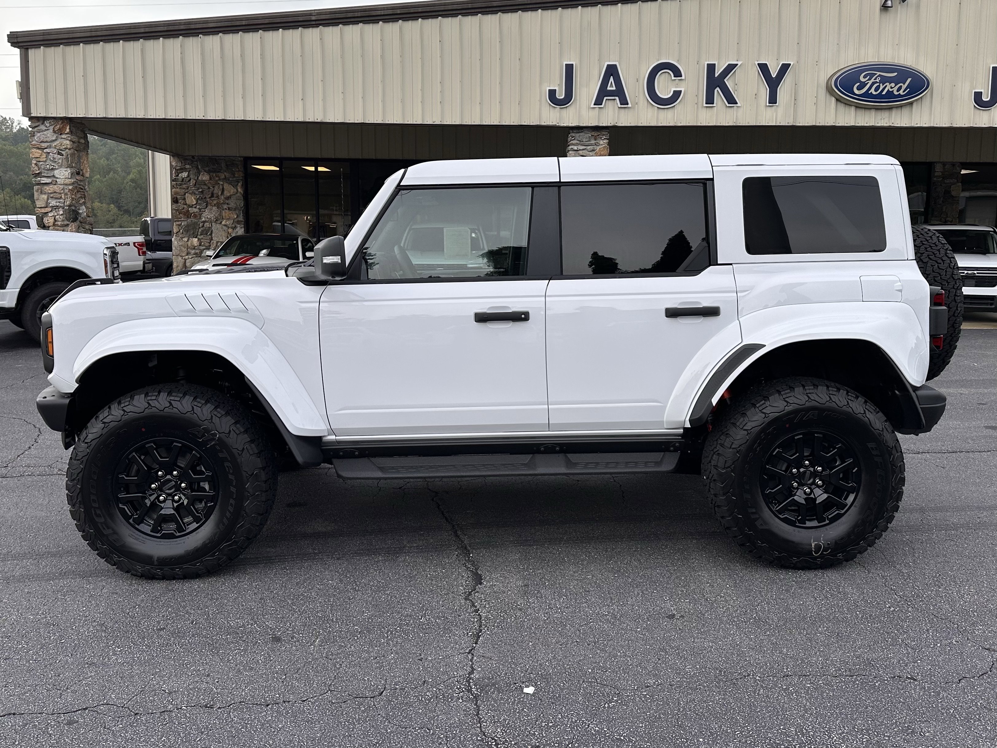 2025 Ford Bronco 4-Door Raptor's photo