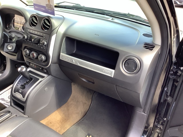 2016 Jeep Compass Latitude photo 20
