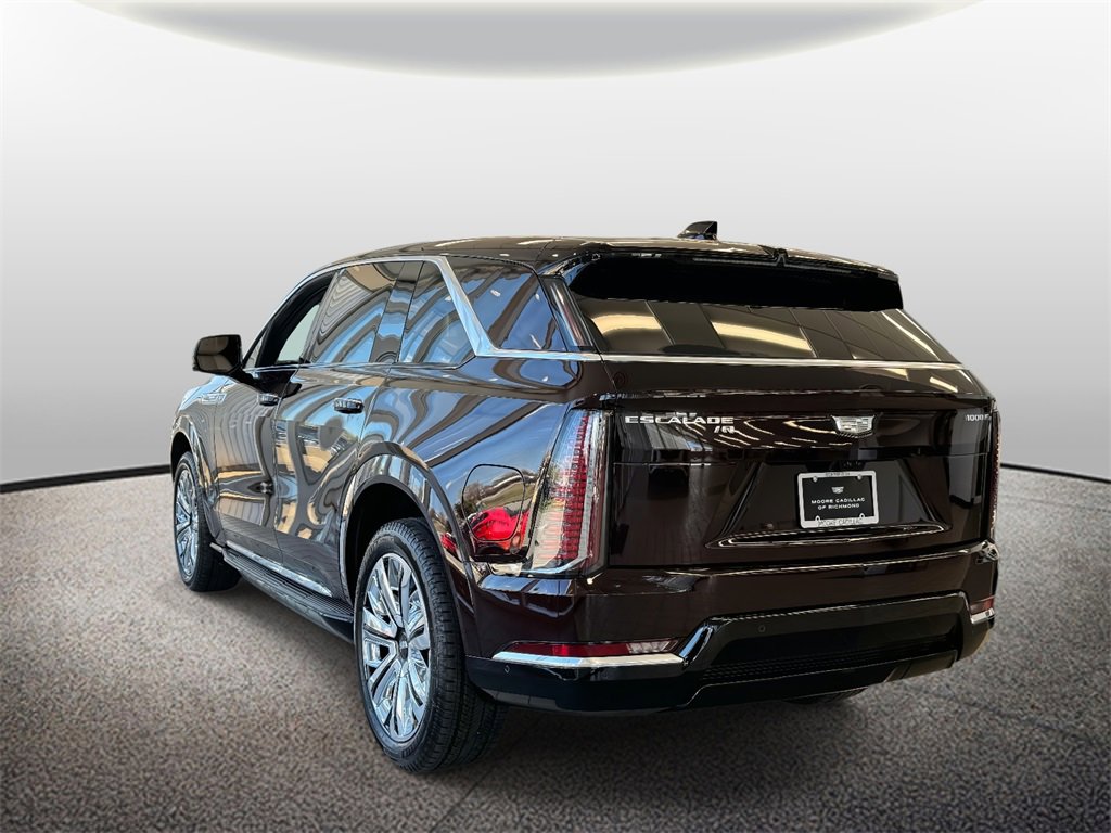 2025 Cadillac Escalade IQ Luxury photo 4