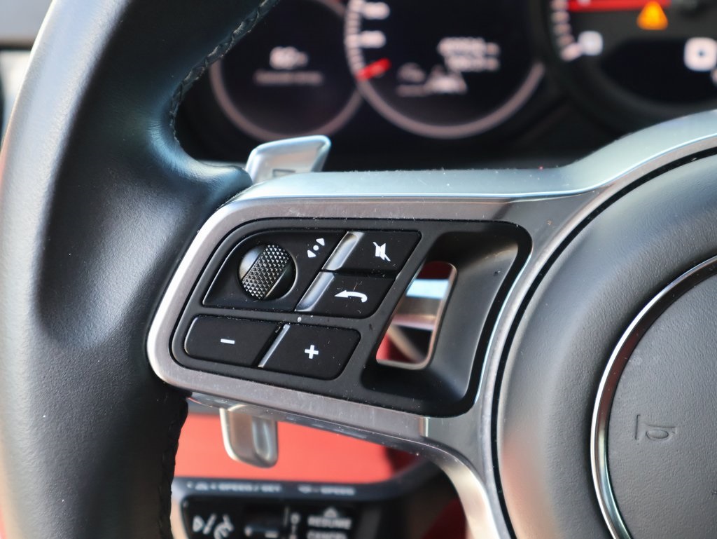 2022 Porsche Cayenne GTS photo 24