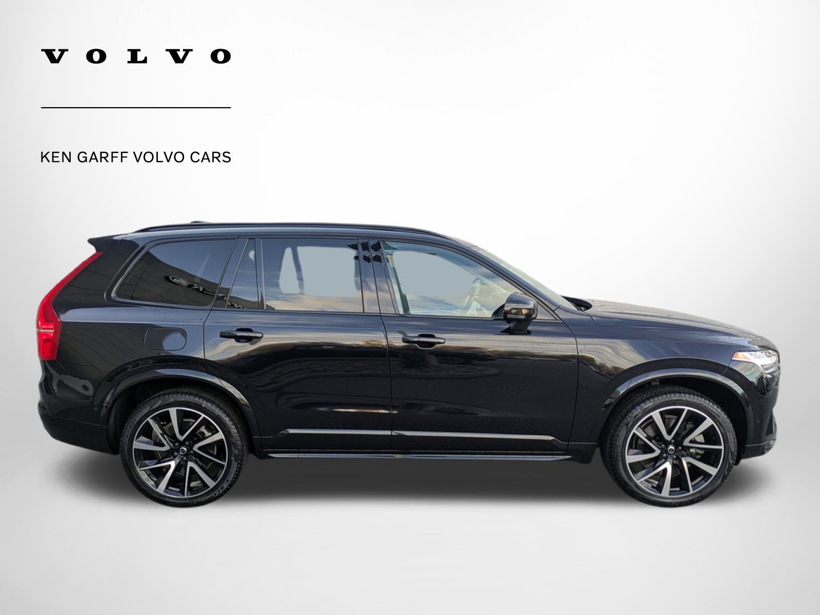 2023 Volvo XC90 Recharge Ultimate photo 2