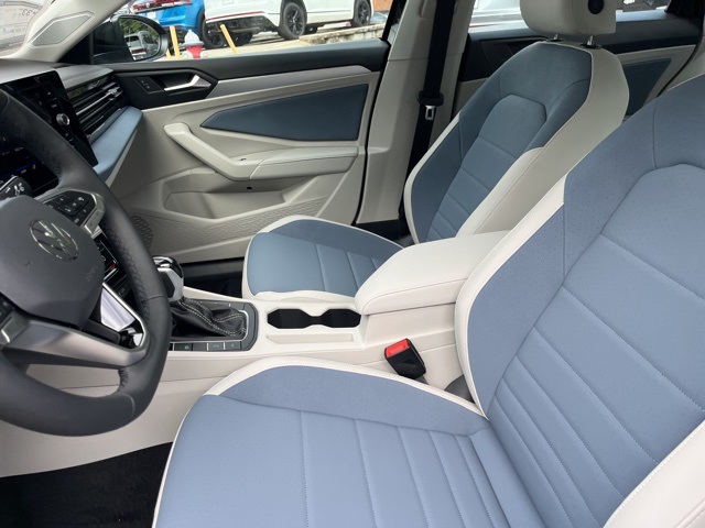 2026 Volkswagen Jetta 1.5T SE photo 4
