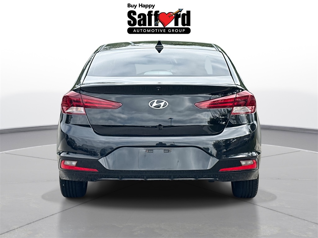 2020 Hyundai Elantra SEL photo 6