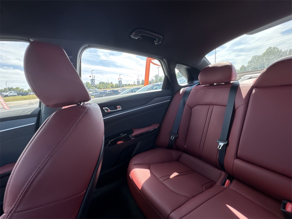 2026 Kia K5 GT-Line photo 12