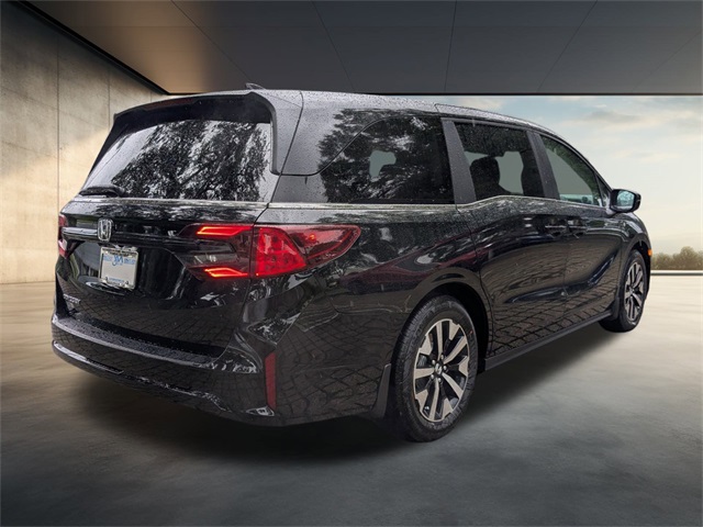 2026 Honda Odyssey EX-L photo 4