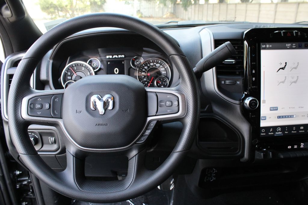 2024 Ram 2500 Tradesman photo 9