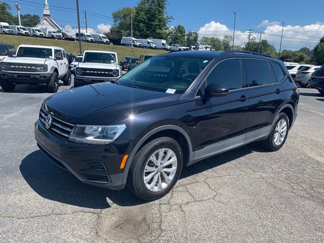 2020 Volkswagen Tiguan S photo 2