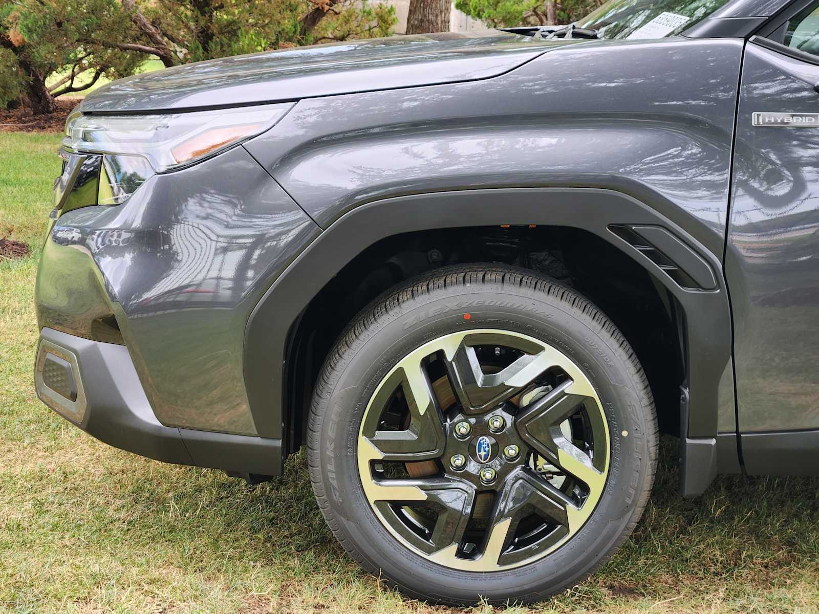 2025 Subaru Forester Limited photo 5