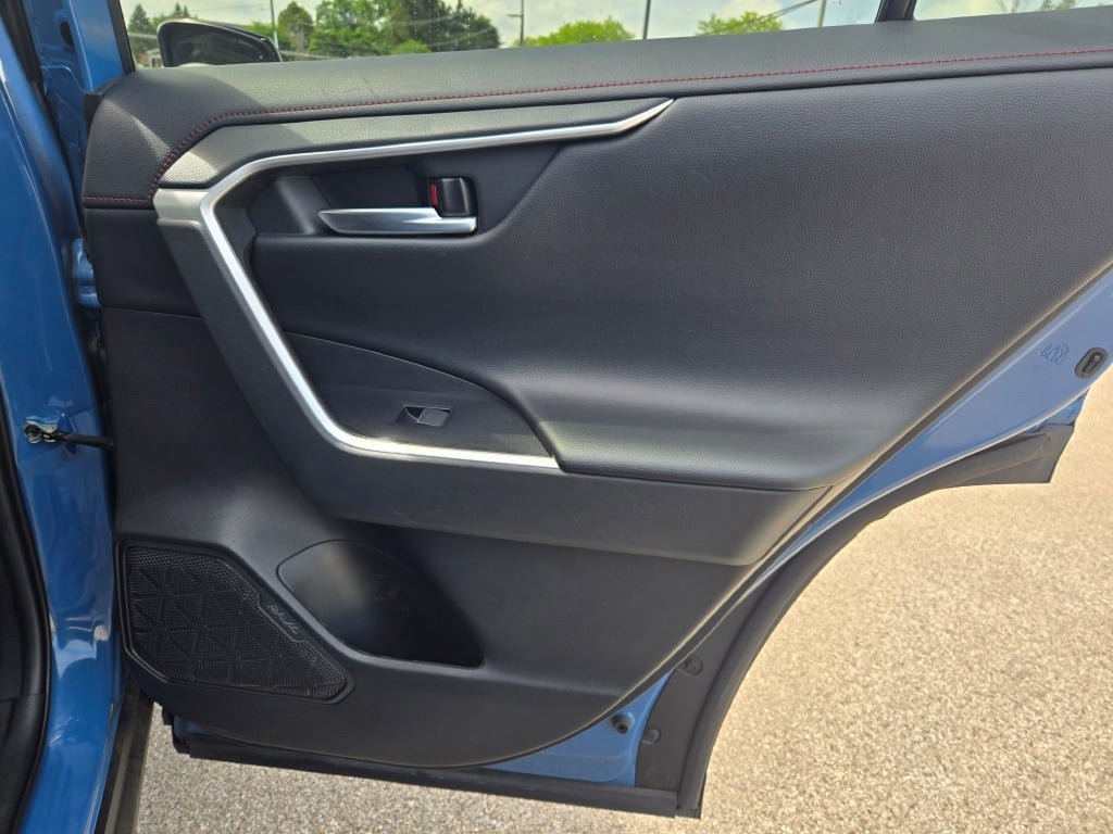 2023 Toyota RAV4 TRD photo 9