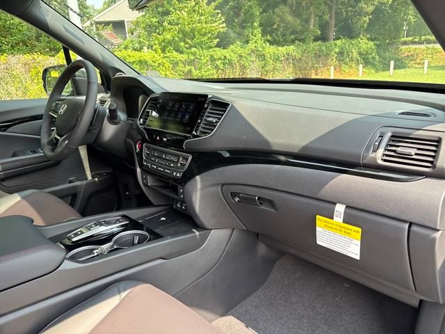 2025 Honda Ridgeline Black Edition photo 23