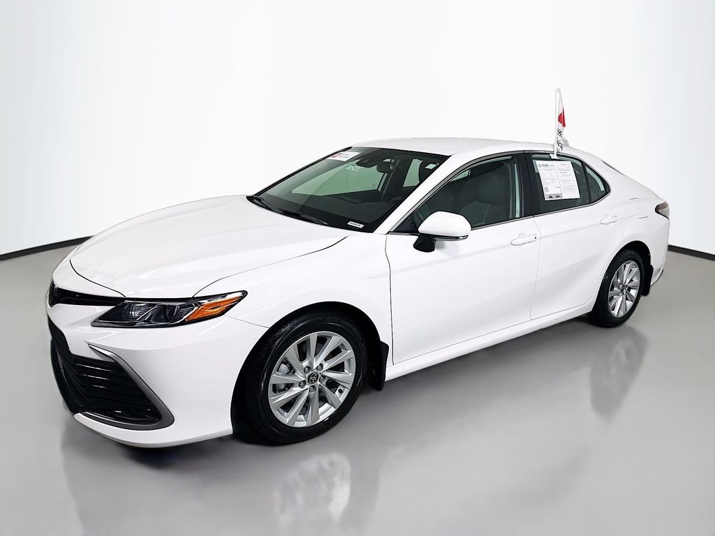 2024 Toyota Camry LE photo 2