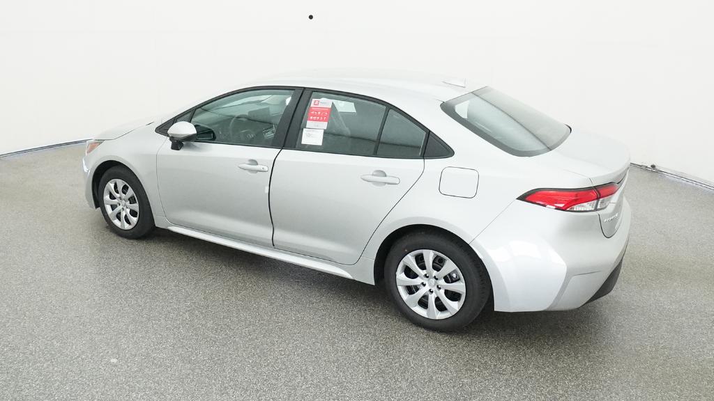 2025 Toyota Corolla LE photo 11