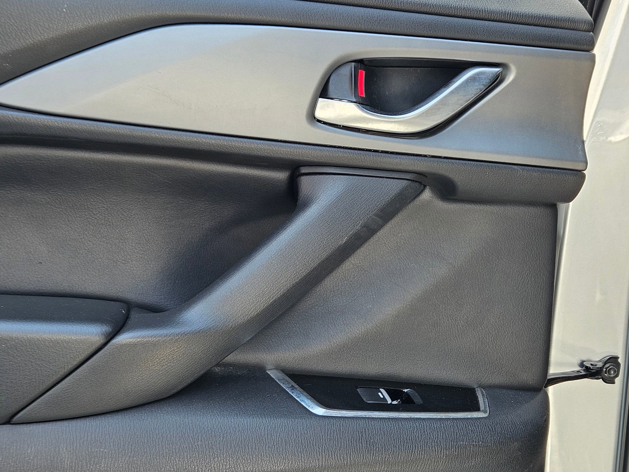 2023 Mazda CX-9 Touring photo 23