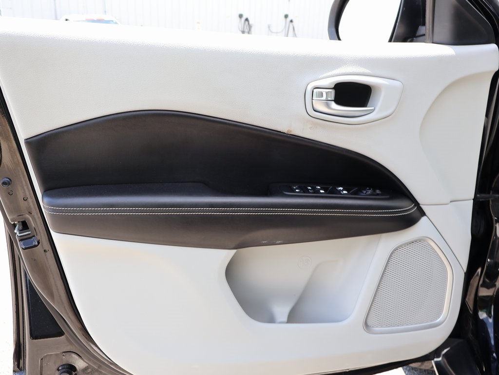 2018 Jeep Compass Latitude photo 20