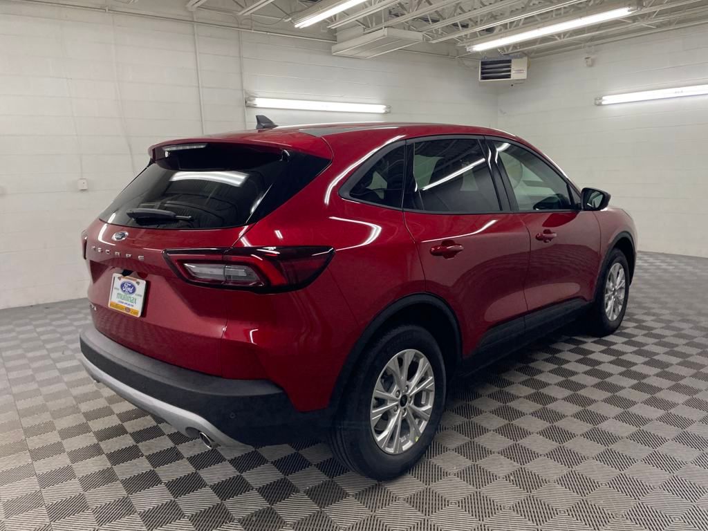 2025 Ford Escape Active photo 3