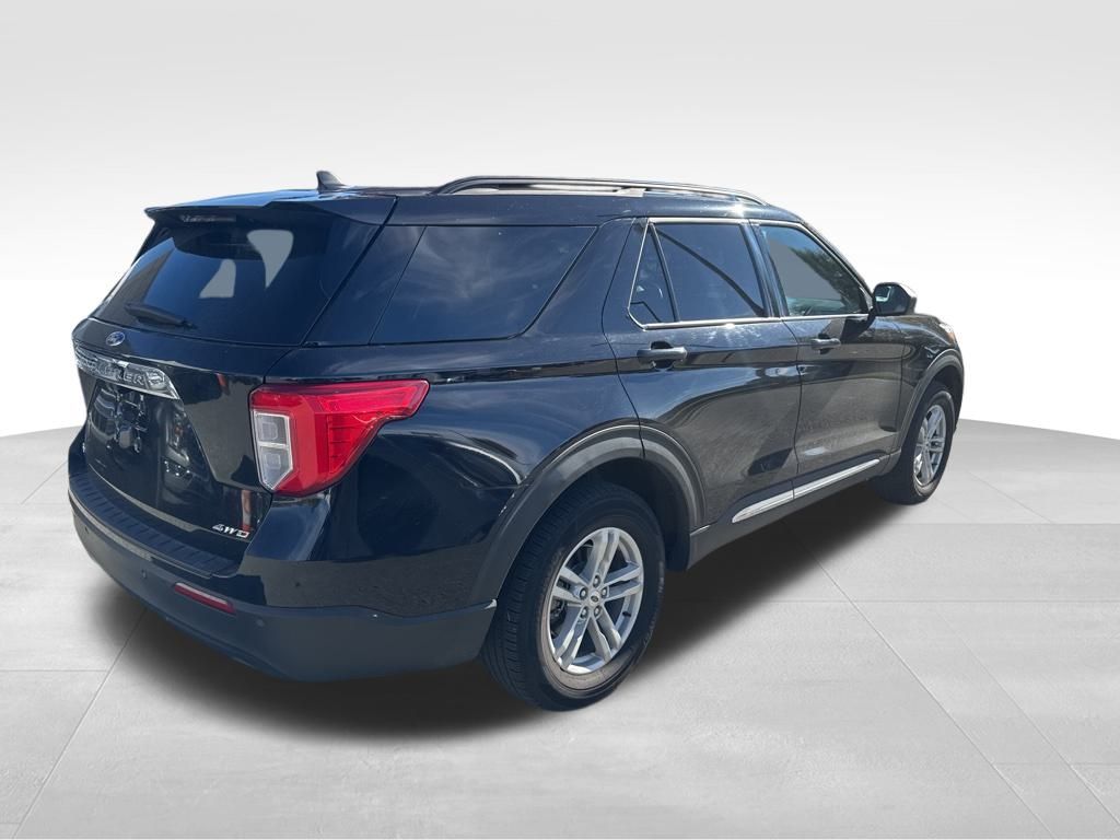 2022 Ford Explorer XLT photo 4
