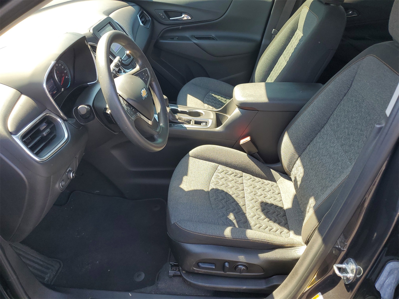 2022 Chevrolet Equinox LT photo 5