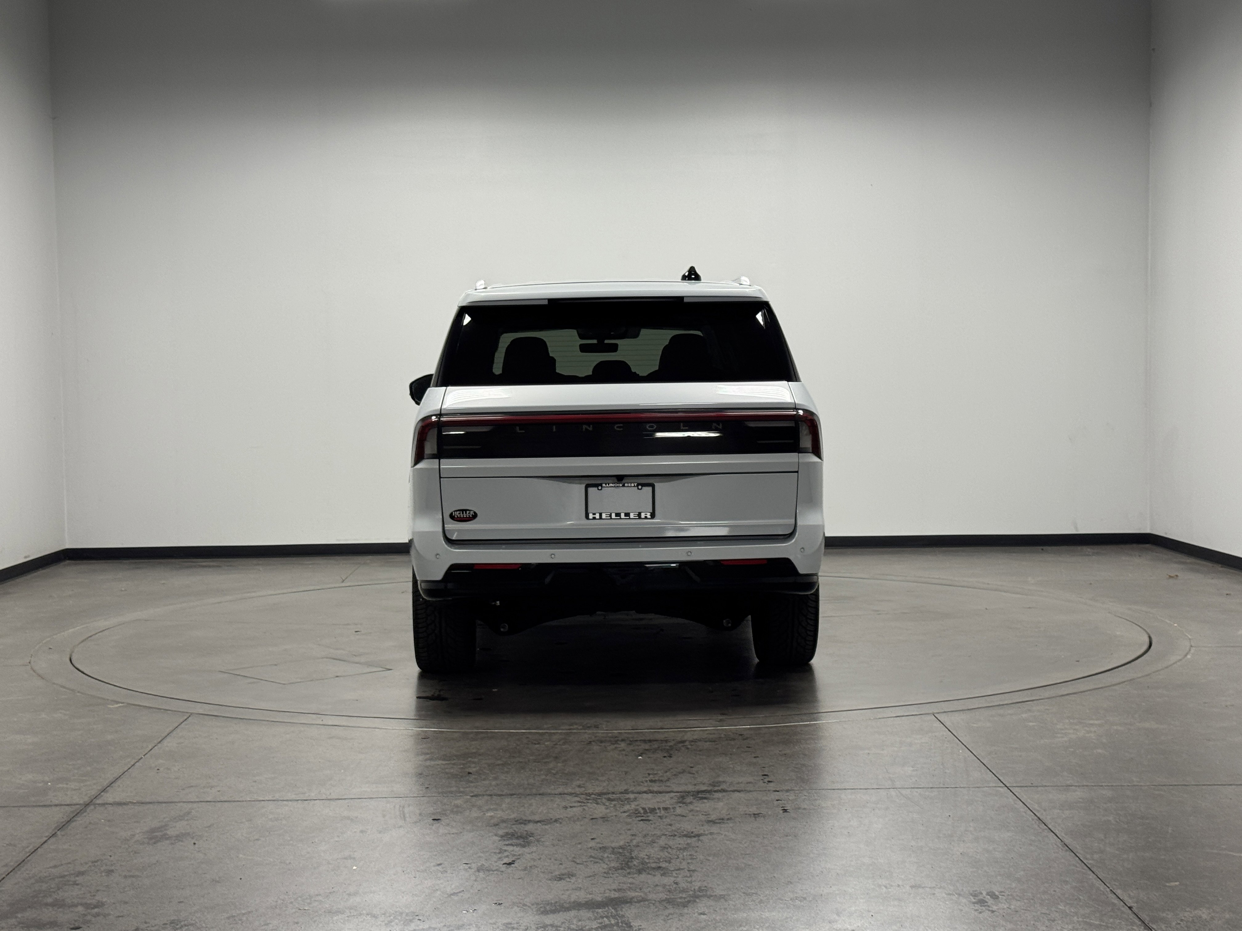 2025 Lincoln Navigator L Reserve photo 4