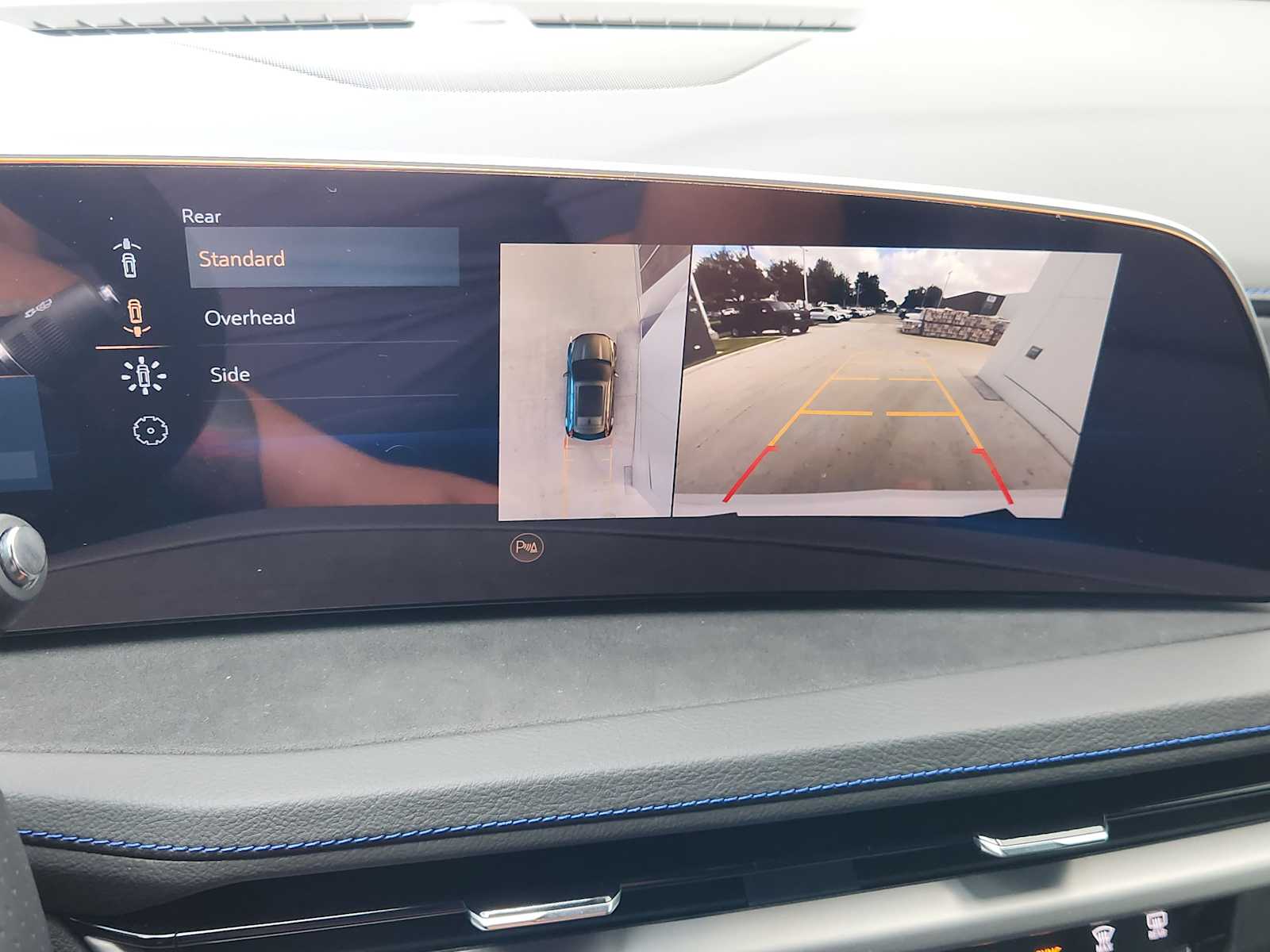 2025 Cadillac XT4 Sport photo 12