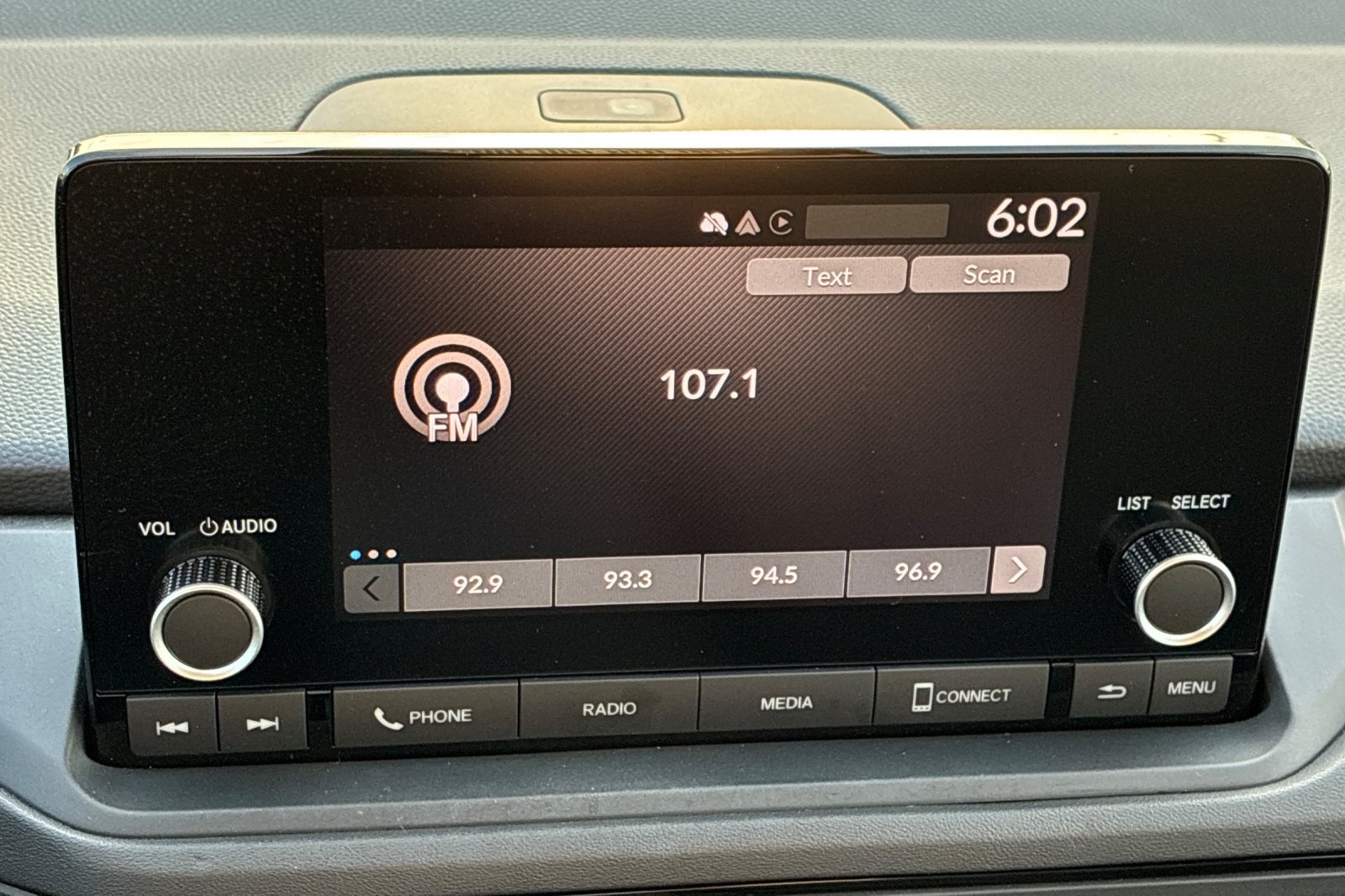 2023 Honda Accord LX photo 17