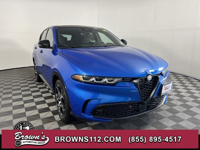 2025 Alfa Romeo Tonale Base's photo