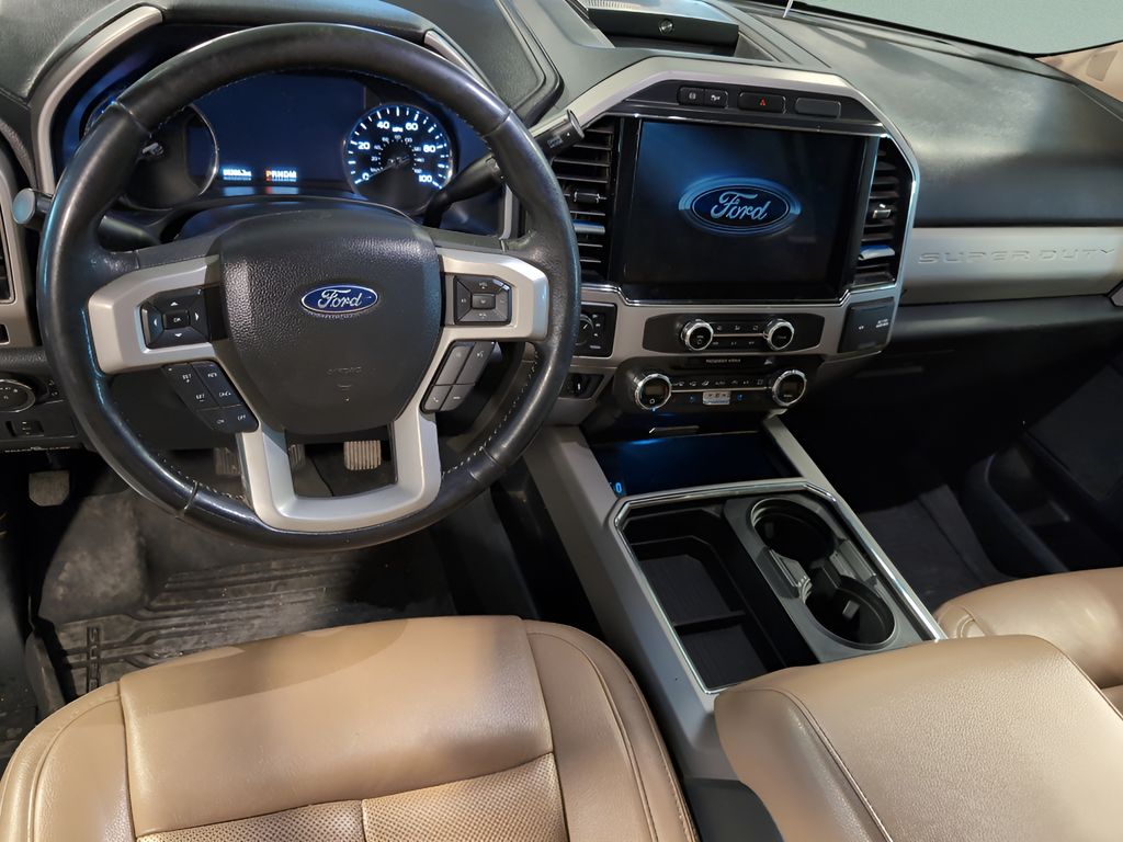 2022 Ford F-250 Lariat photo 14