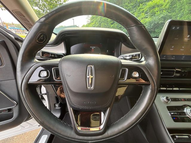 2022 Lincoln Aviator Standard photo 37