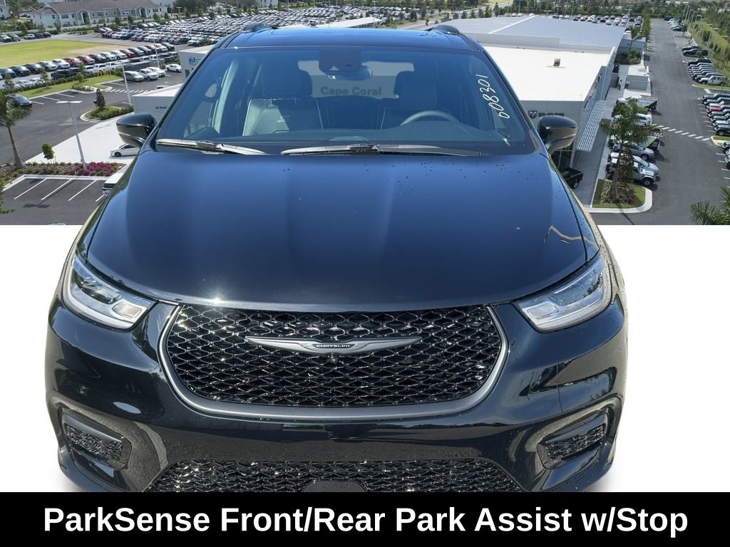 2025 Chrysler Pacifica Limited photo 8