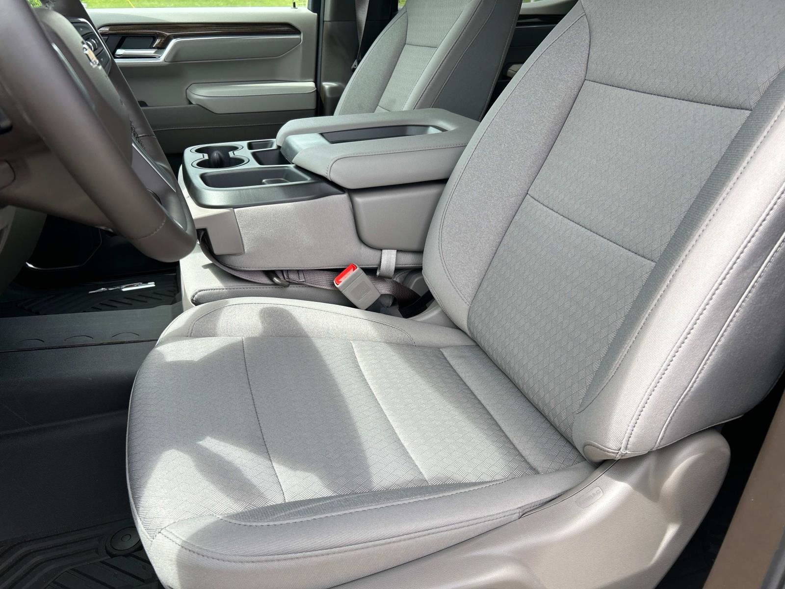 2025 Chevrolet Silverado 1500 LT photo 20