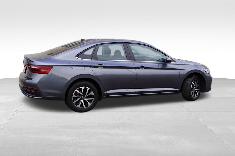 2023 Volkswagen Jetta 1.5T S photo 4