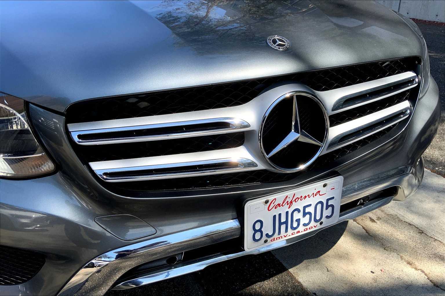 2018 Mercedes Benz GL 300 photo 28
