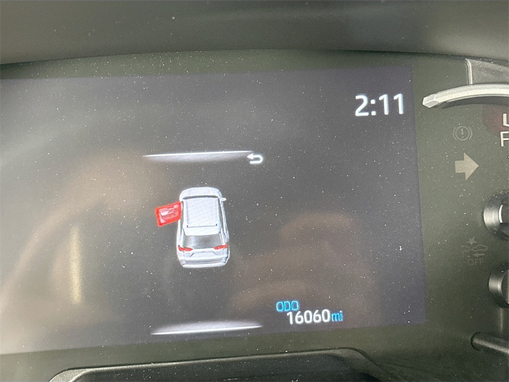 2024 Toyota RAV4 XLE photo 15