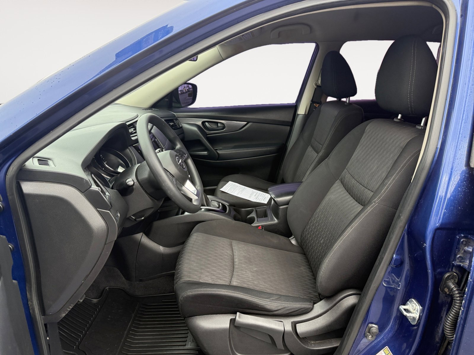 2020 Nissan Rogue S photo 10