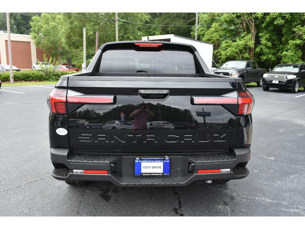 2025 Hyundai Santa Cruz SE photo 4