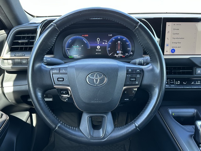 2023 Toyota Crown XLE photo 10