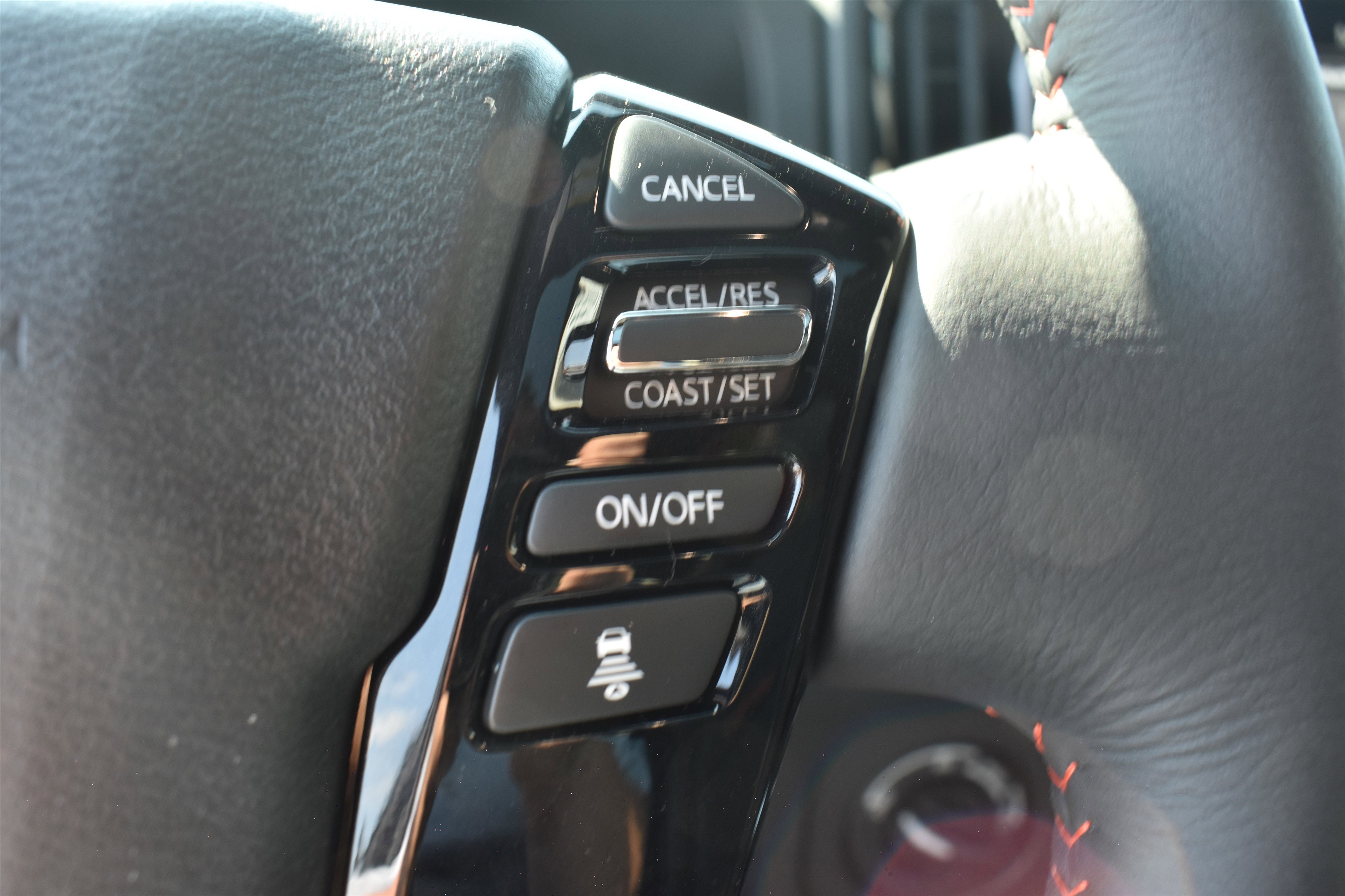 2026 Nissan Frontier Crew Cab PRO-4X photo 12